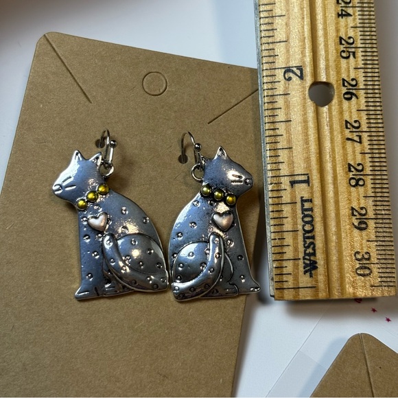 Vintage-Inspired Silvertone Cat Dangle Earrings, Women’s Fashion Cat Earrings - Picture 6 of 6